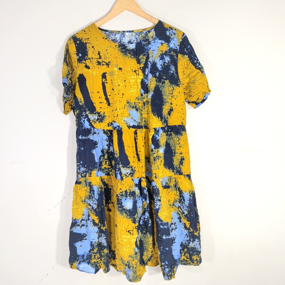 Abstract Print Tiered Dress; Short Sleeve, Pockets, Knee Length